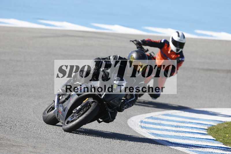 /02 28.-31.01.2025 Moto Center Thun Jerez/gruen-green/83